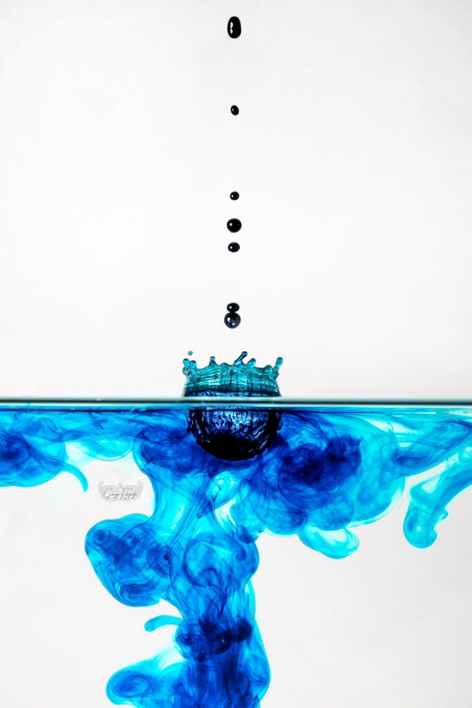 *Blaue Tropfen* *Blaue Tropfen*