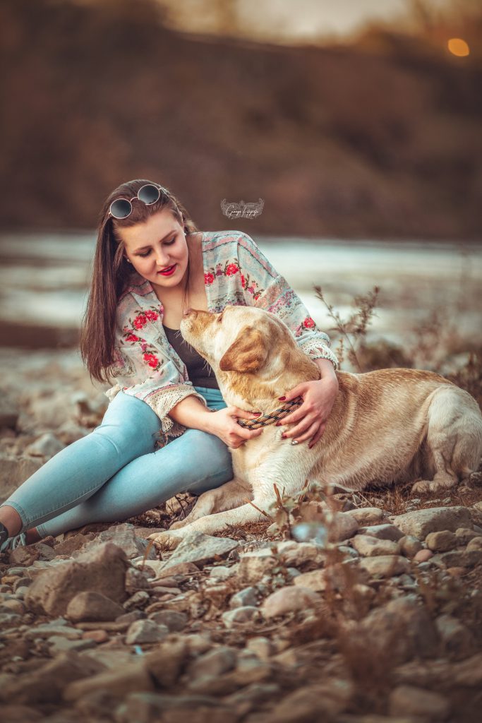 *Melissa & Snoop* *Melissa & Snoop*